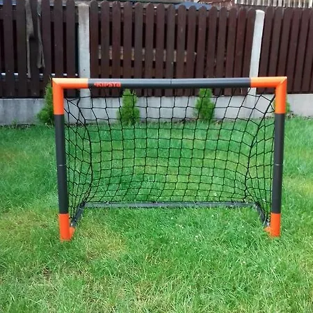 Letniskowy Ania * 莱鲍